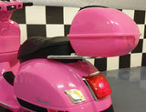 Vespa GTS 12V barnscooter med vindruta – 1 person, rosa