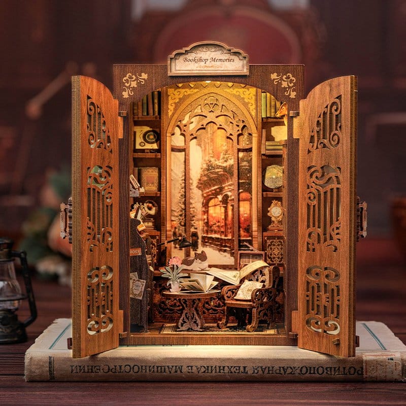 Book Nook Bookshop Memories 17 x 10 cm