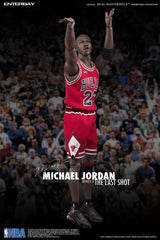 NBA Collection Real Masterpiece Actionfigur 1/6 Michael Jordan Series 2 (Road Jersey Edition) 33 cm