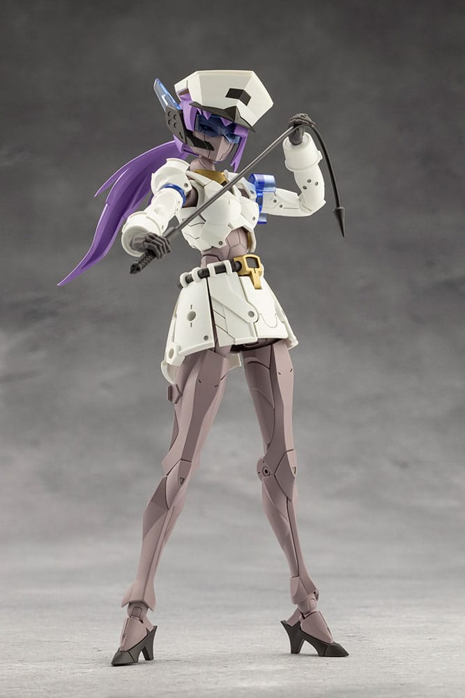Megalomaria Unlimited Universe Plastic Model Kit Vanguard Leader 16 cm
