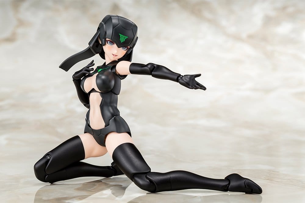 Megami Device Plastic Model Kit 1/1 B1R-L Chassis Kit Skin Color B 16 cm